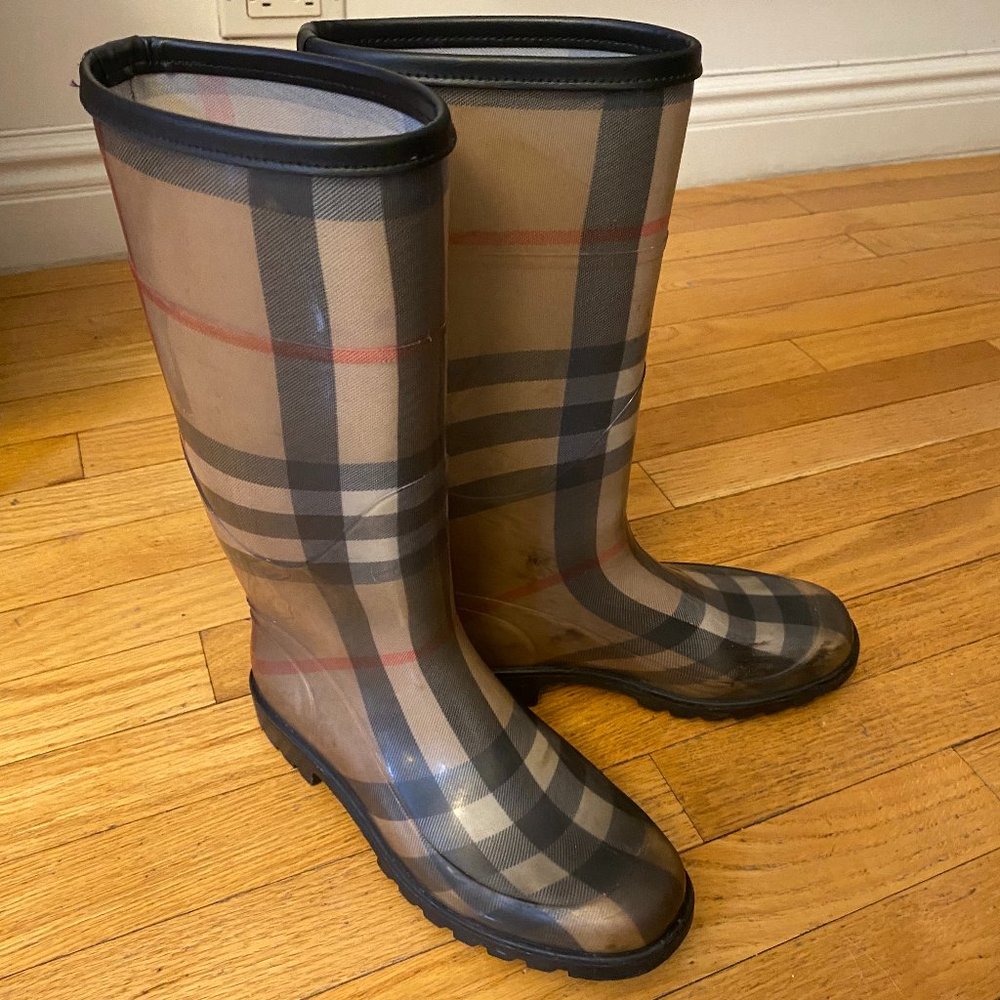 Burberry Rain Boots Size 38